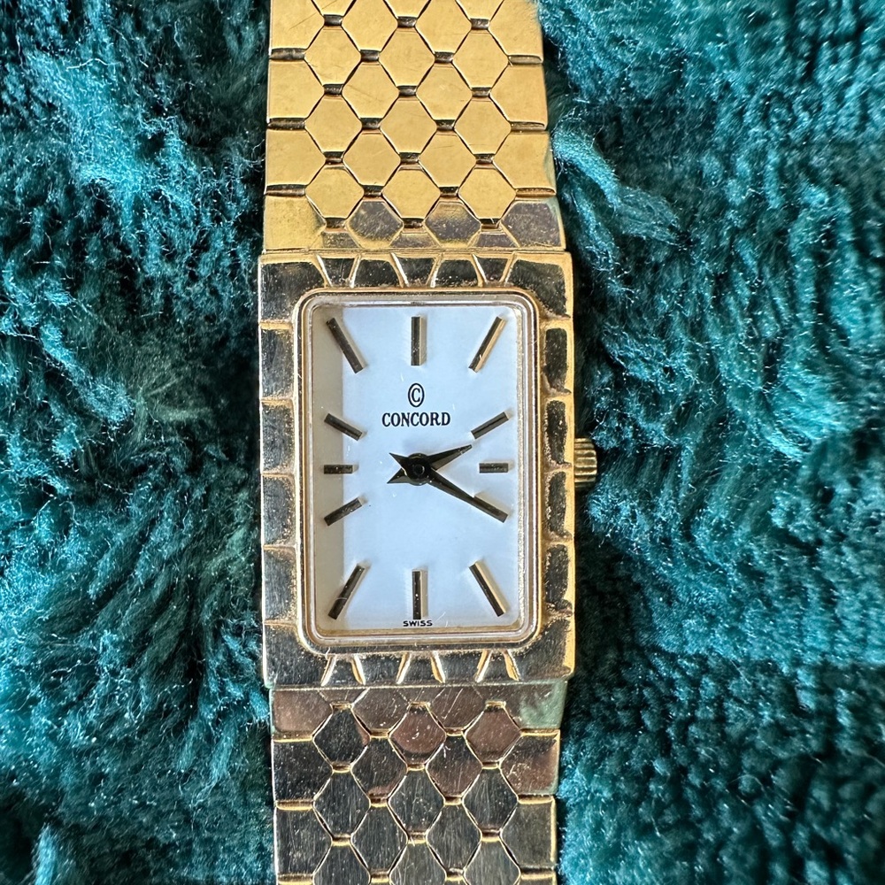 Vintage Authentic Concord 14k Gold Hexagonal Ladies Watch